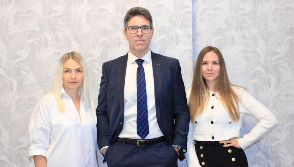 Abogado especialista en extranjería y derecho internacional